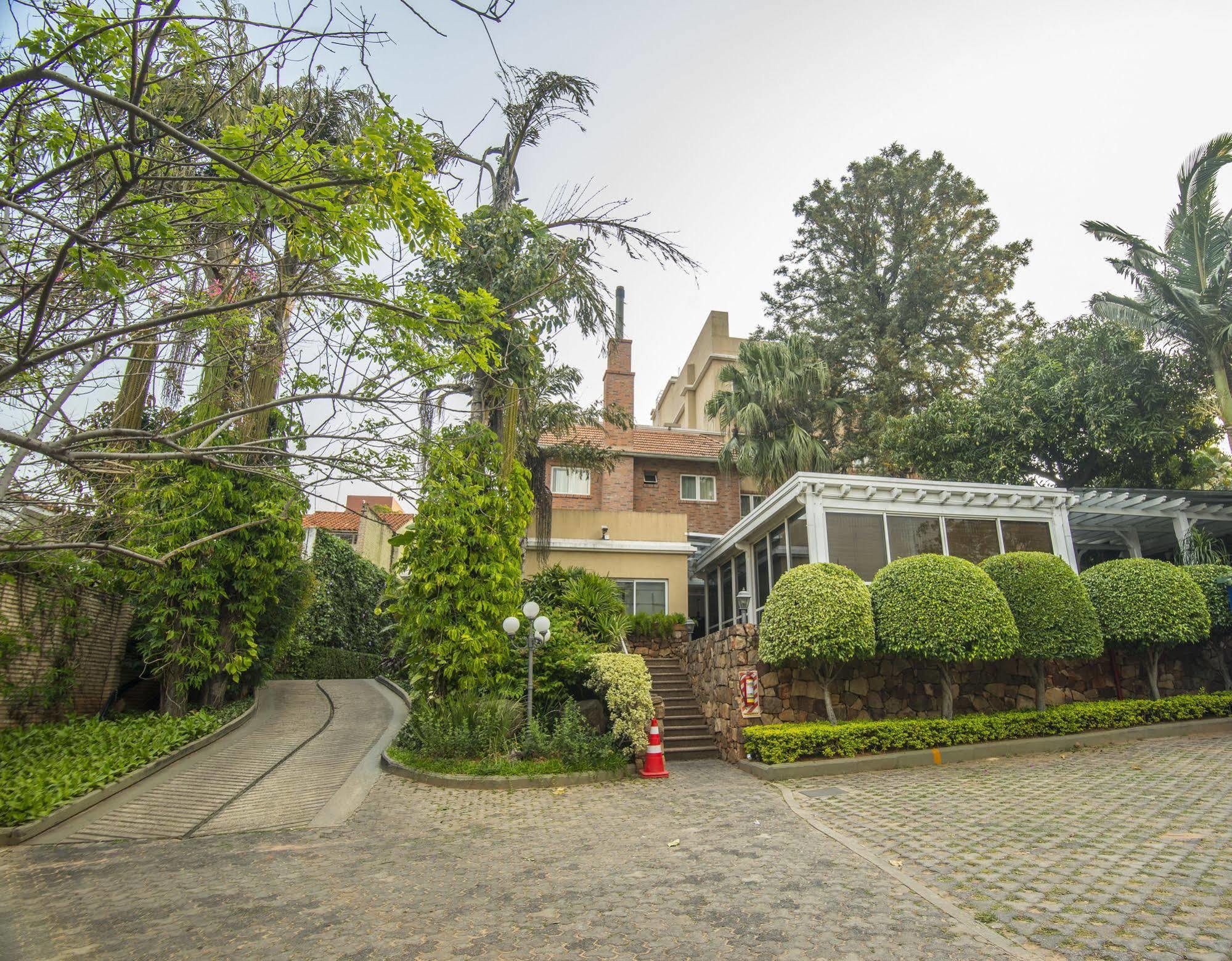 Hotel Villa Morra Suites Asuncion Exteriör bild